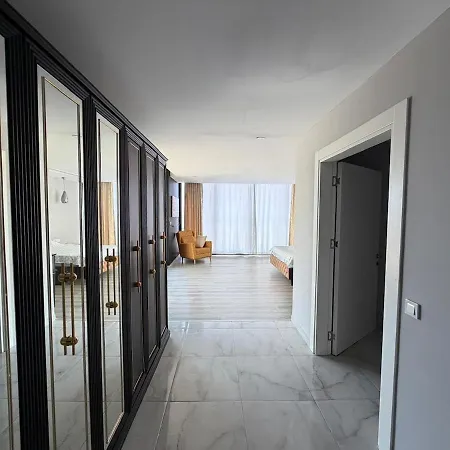 Вилла Detached With Full And Sea Views *